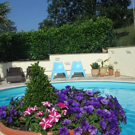 Bed & Breakfast 4*
